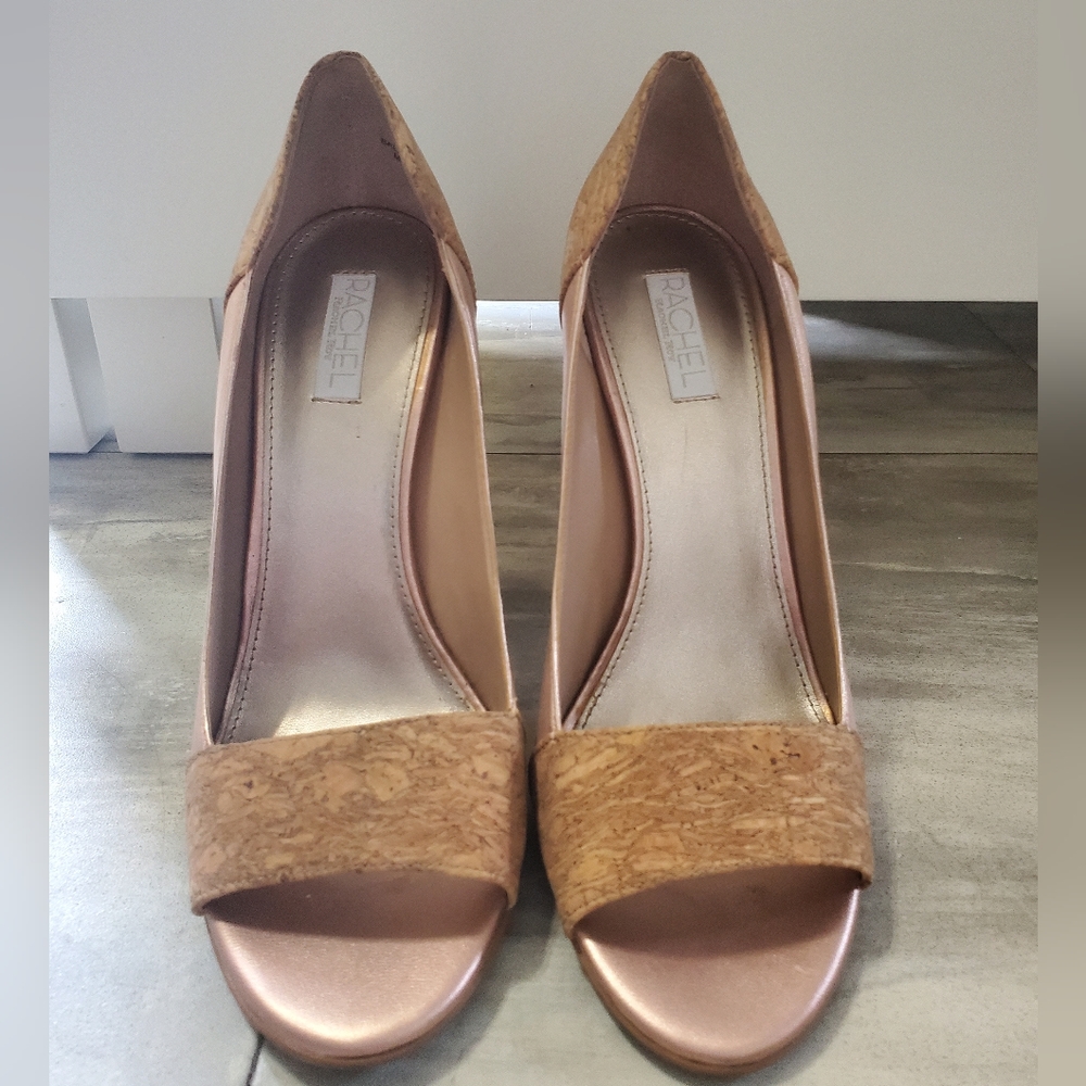 Heels - Picture 2 of 7